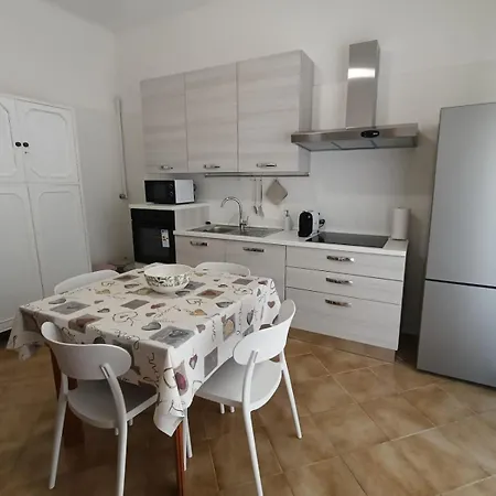 Marinella House Apartment *