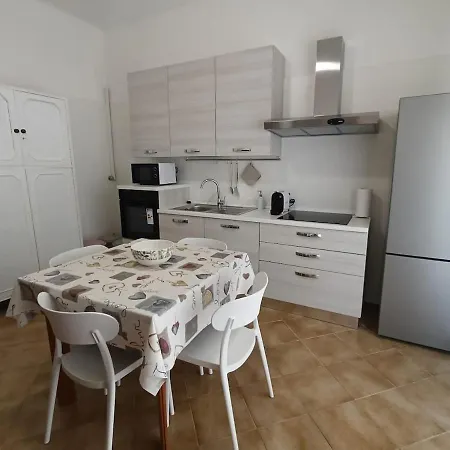 Marinella House Apartment